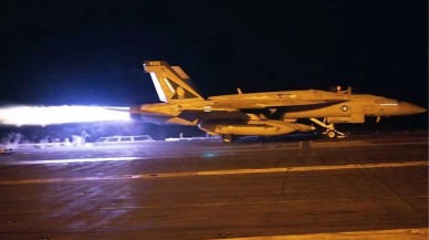 ABD ve İngiltere'ye ait savaş uçaklarından o ülkeye hava saldırısı!