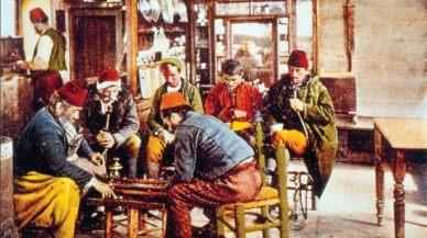 Türk Kıraathanelerinin Bilinmeyen Tarihi: Kültürün Kalbinde Yüzyıllık Geleneğin Evrimi