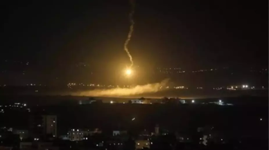 İsrail komşu ülkeyi vurdu vurdu: Çok sayıda ölü var