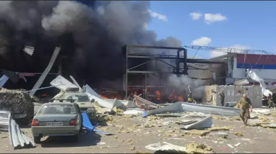 Rusya,  Donetsk'i vurdu: 4 ölü 24 yaralı