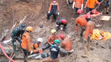 Phuket’te toprak kayması: 10 Ölü,  20 Yaralı