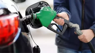 Araç sahipleri dikkat: Akaryakıta indirim geliyor!