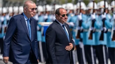 Sisi'nin Türk askerini selamlama şekli karşılamaya damga vurdu!