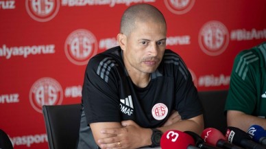 Alex de Souza,  Galatasaray maçında neye uğradığını şaşırdı