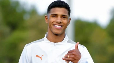 Ünlü futbolcu,  kızının ismini koluna dövme yaptırdıktan sonra kızın başkasından olduğunu öğrendi!