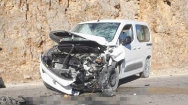 Burdur'da ATV ile ticari araç çarpıştı,  1 ölü,  1 ağır yaralı