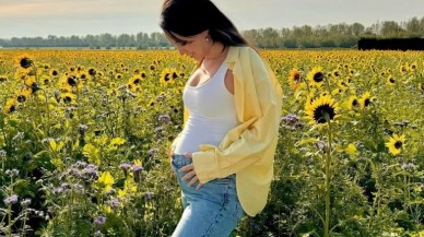 Karsu yeni evlenmişti,  bebek müjdesi verdi