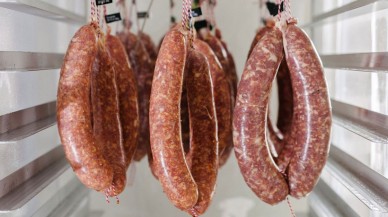 Ünlü sucuk markasında büyük skandal: Ceza kesildi her yerden apar topar kaldırılıyor!