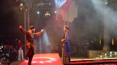 "Bolkarlar’dan Toroslar’a Desenlerin Sırrı" Defilesi