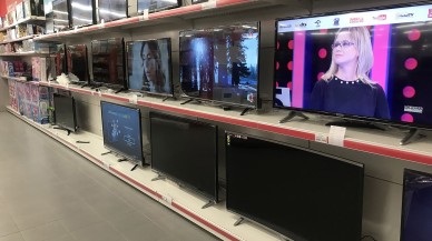 İndirimli televizyonlar için kavga ettiler!