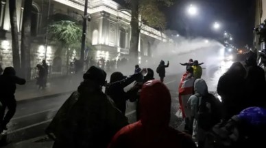 Gürcistan'da AB müzakereleri askıya alındı, ortalık karıştı!