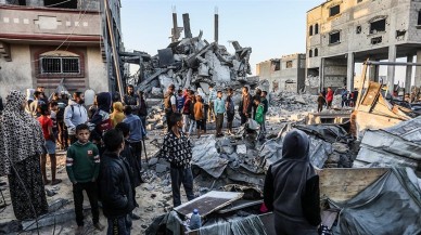 Gazze'de bugün 100 Fİlistinli öldürüldü!