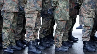 2 asker uyuşturucu verdikleri genç kıza kışlada tecavüz etti