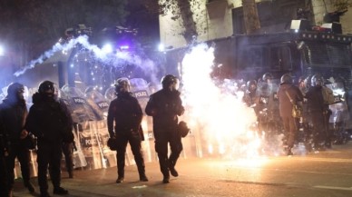 Gürcistan’da sokak gösterileri devam ediyor,  298 kişi gözaltına alındı
