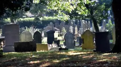 Yüzlerce bebeğin gömülü olduğu toplu mezar bulundu