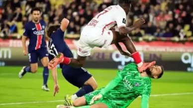 Yıldız kalecinin suratı paramparça oldu