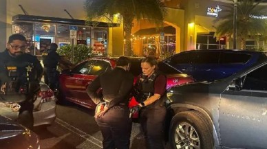 Bahşişi beğenmeyen kurye,  hamile müşteriyi bıçakladı