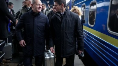 Almanya Şansölyesi Scholz'dan Kiev'e kritik ziyaret
