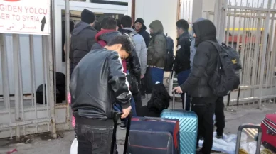 Hatay sınırında tersine göç: Suriyeliler memleketlerine dönüyor!