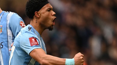 Galatasaray’da sürpriz sağ bek hamlesi