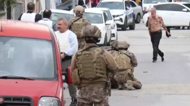 Eski polis sevgilisini boğazından bıçaklayarak ağır yaraladı!