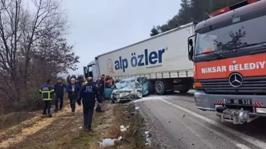 Tokat'ta trafik kazası: Ayşe Yılmaz ve İlknur Karabulut yaşamını yitirdi!