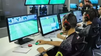 Türkiye’nin ilk kadın VAR hakemi Neslihan Muratdağı oldu!