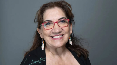 Ünlü oyuncu isyan etti: 'Oğlum o firma yüzünden ölümden döndü'