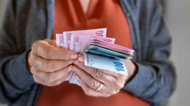 Milyonlarca emeklinin beklediği haber geldi! Zam farkı hesaplara ne zaman yatacak?