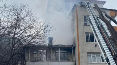 İstanbul Küçükçekmece'de korkutan yangın!