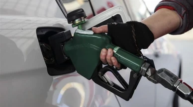 Araç sahipleri dikkat,  akaryakıta zam geldi!