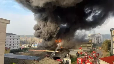 Çekmeköy’de lastik fabrikasında büyük yangın!