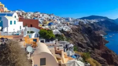 Santorini Adası’nda deprem korkusu: Halk adayı terk ediyor!