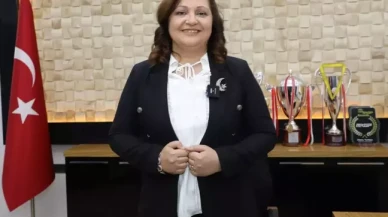 CHP'li belediye başkanı yerini MHP'li isme bıraktı