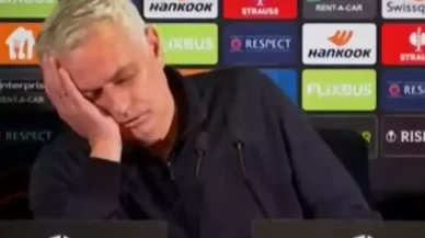 Herkes Mourinho'nun basın toplantısındaki bu halini konuşuyor