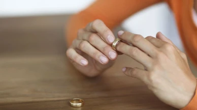 Bir gün evli kalıp yıllarca nafaka ödeme dönemi bitiyor!