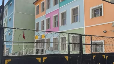 Öğretmene yumruk ve bıçaklı saldırı!