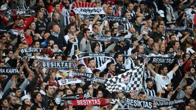 Geldiğinde taraftarı heyecandan uyutmayan yıldız futbolcu Beşiktaş'tan ayrılıyor