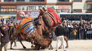 30 yıl sonra ilk defa düzenlendi: Bağışlar Yeşil Camii'nin yeniden inşasında kullanılcak!