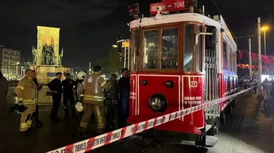Taksim’de korkutan anlar: Nostaljik tramvayda yangın çıktı
