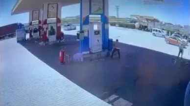 Akaryakıt istasyonunda kavga: Kasiyer müşteriler tarafından darbedildi