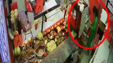 Hırsızlık anı kamerada! Küçük çocuk kasadan 3 bin TL çaldı