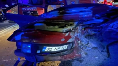 Eskişehir’de AK Partili vekil ve il başkanı kaza geçirdi: Sürücü hayatını kaybetti