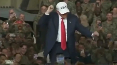Trump Japonya’da askerlere seslendi ardından dans etti