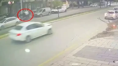 Sakarya'da feci kaza! Otomobilin çarpmasıyla savrulan yaşlı kadın hayatını kaybetti