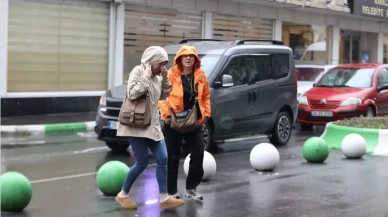 Trakya'da sarı kod alarmı: Sağanak yağış hayatı felç etti