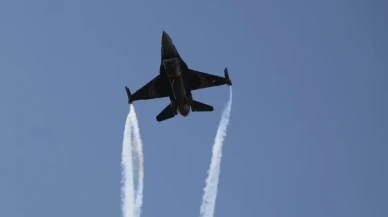 Akrobasi timi gökyüzünde! Denizli'de SOLOTÜRK gösterisi