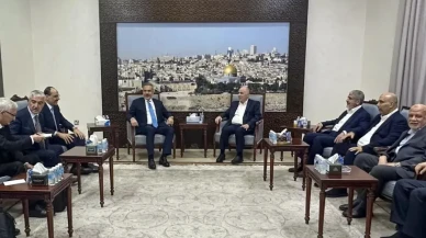 Hakan Fidan, Doha'da Hamas yetkilileriyle bir araya geldi