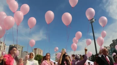 Gökyüzü pembe balonlarla buluştu! Adana'da meme kanseri farkındalığı etkinliği