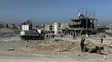 Gazze’de Ateşkes sağlandı: Yardım tırları girdi, halk evlerine dönüyor